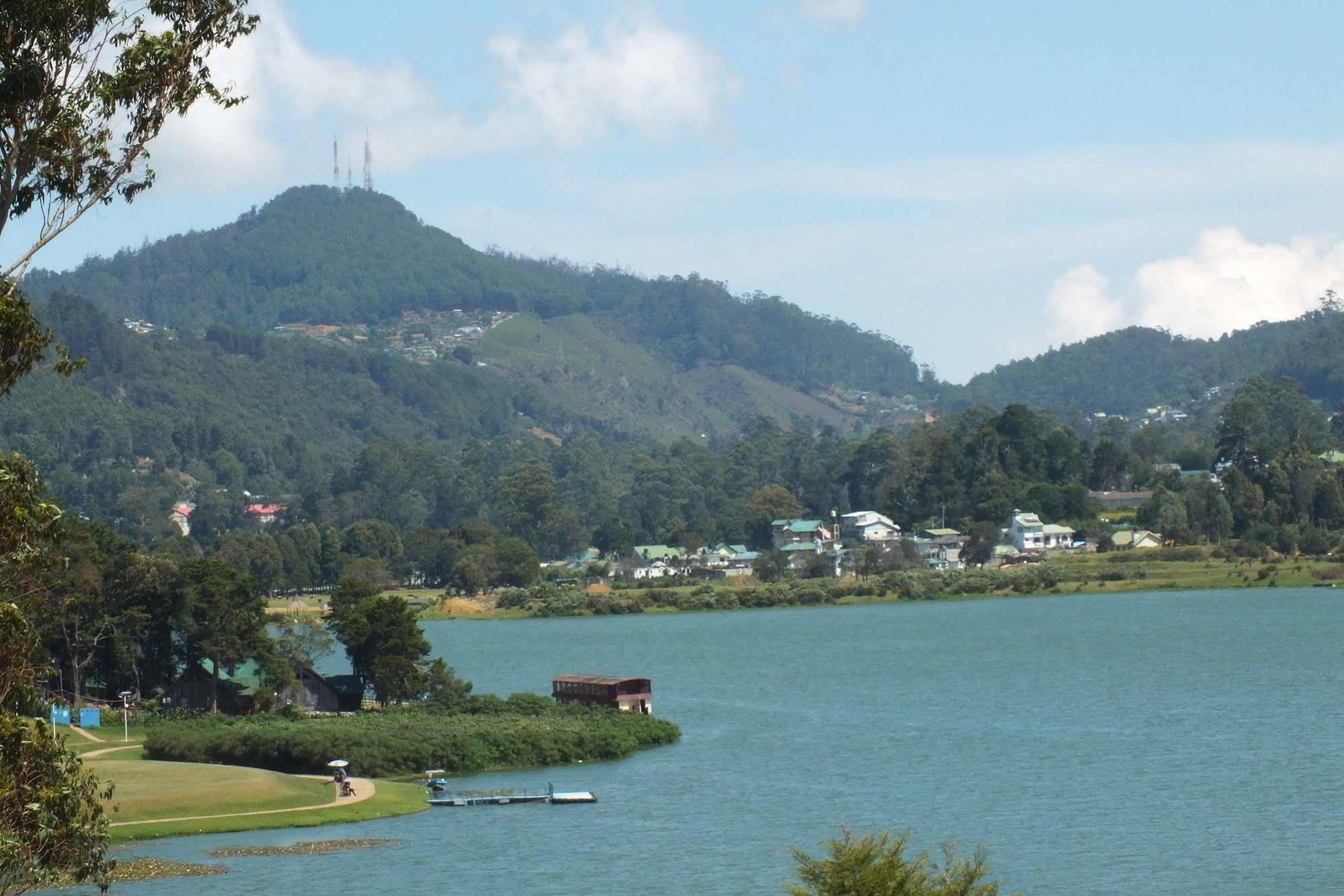 Lake View Holiday Resort Nuwara Eliya Exterior photo